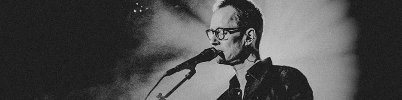 Tex textet und singt in der Eule
