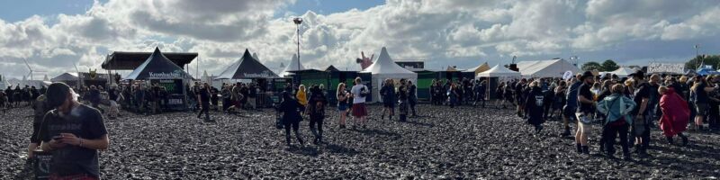 Wacken 2023 versinkt im Matsch
