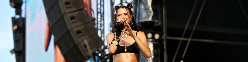 Nina Chuba auf dem Deichbrand Festival 2024