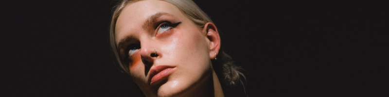 Im Spannungsfeld von Alternative, Wave und Indie-Pop