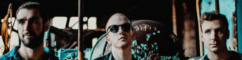 Two Door Cinema Club feiern ihr Debütalbum