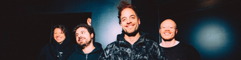 Heisskalt spielen ihr Frühwerk in Gänze live